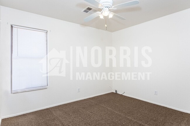 Building Photo - 13971 S Rosemont Rd