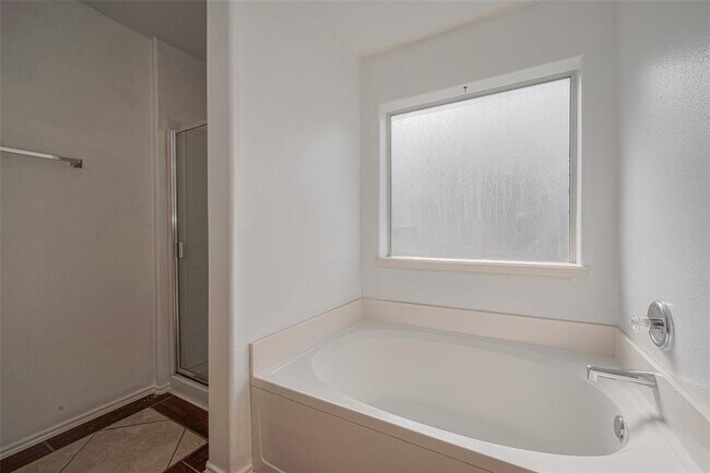 Building Photo - 6814 Shallow River Ct