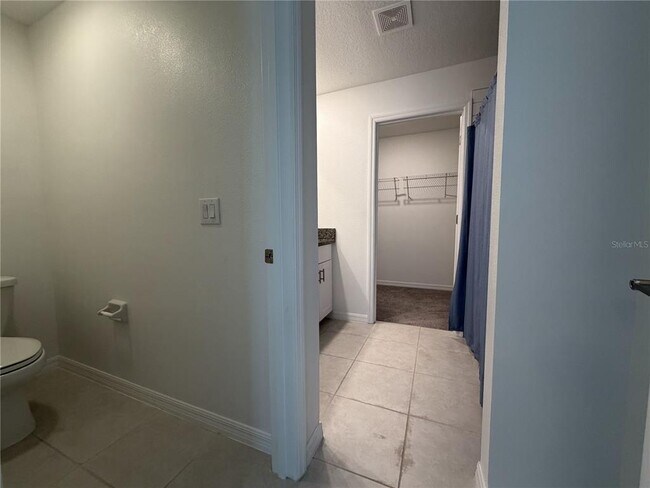 Building Photo - 156 Rose Bud Ln