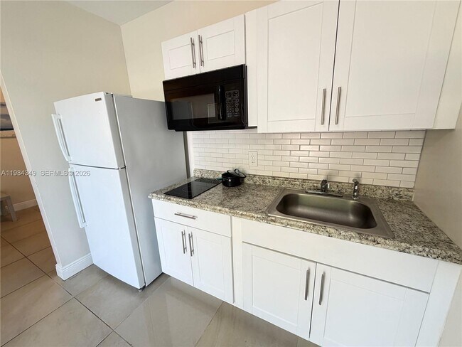 Building Photo - 808 NW 19th St