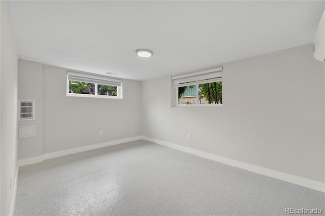 Building Photo - 3955 S Uinta St