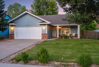 Building Photo - Stylish living in this modern 3 bed 2 bath...