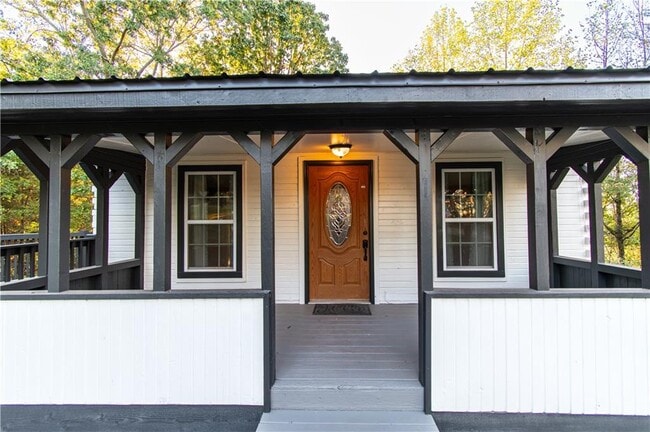 Building Photo - 250 Nottingham Wy