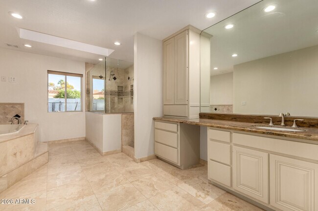 Building Photo - 10638 E Turquoise Ave