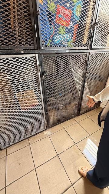 Building Photo - 8895 Fontainebleau Blvd