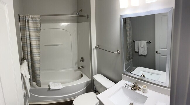 Building Photo - 8601 Lenten Rose Ct