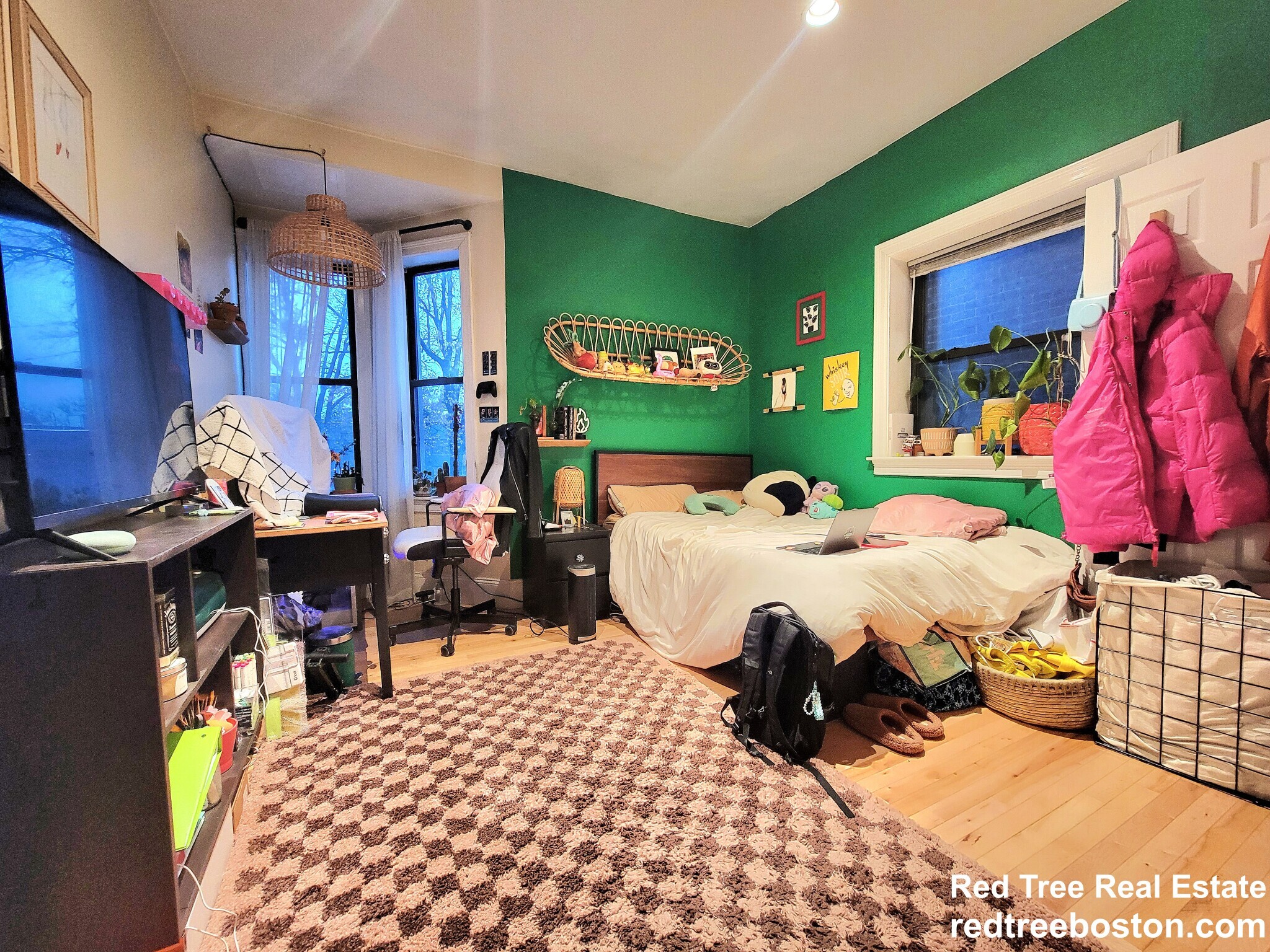 Building Photo - 1199 Beacon St