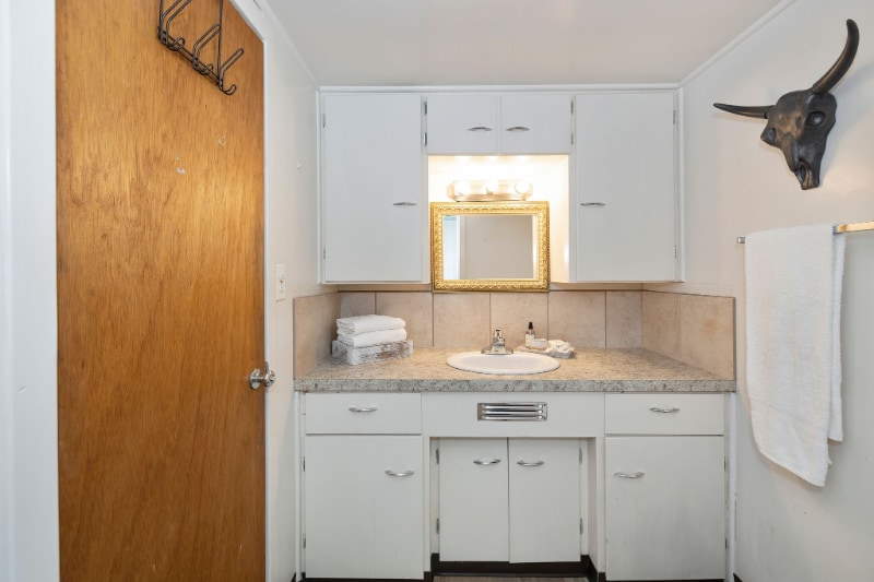 Building Photo - 1613 Scott Pl