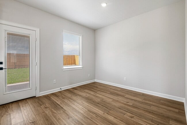 Building Photo - 15686 Honey Cv Dr