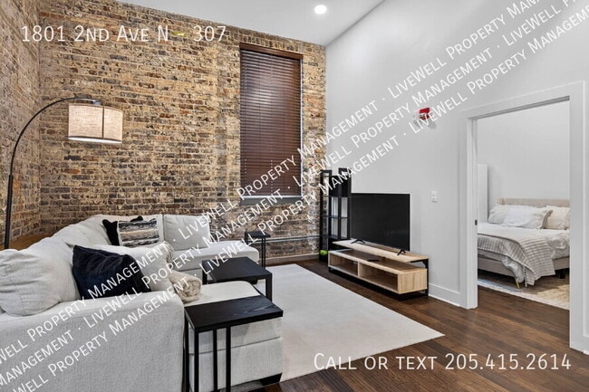 Building Photo - 1801 2nd Ave N