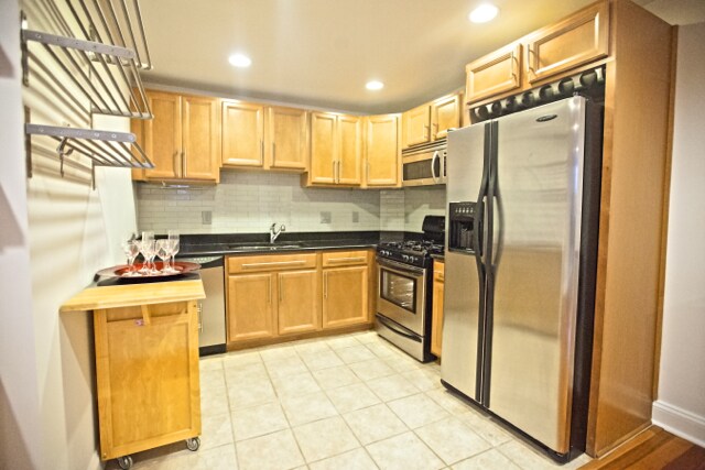 Building Photo - Sweet Bloomingdale TwoBedroom!