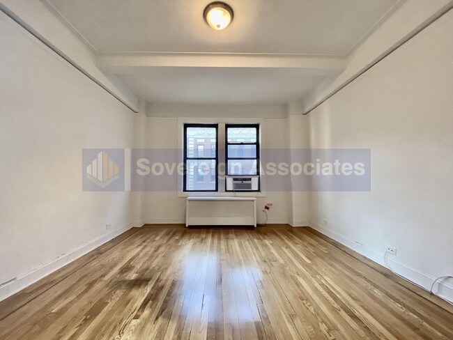 Building Photo - 308 W 104th St