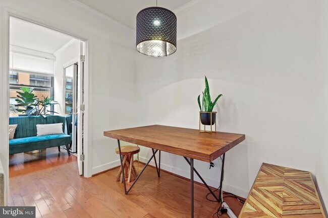 Building Photo - 616 E Street NW Unit 1007