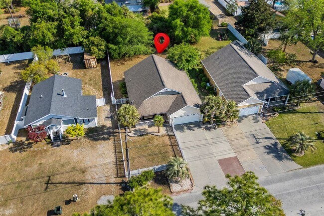 Building Photo - Coastal Living at its Best: Charming 3-Bedroom Near the Beach