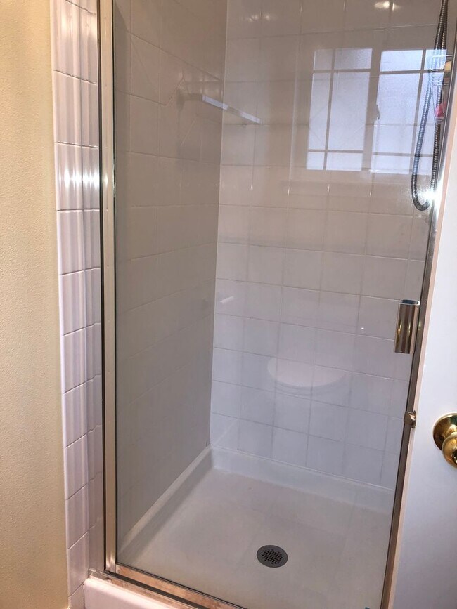 Building Photo - 3Bd/3Ba Seattle Townhouse