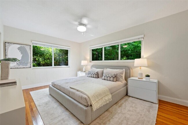 Building Photo - 5620 Alhambra Cir