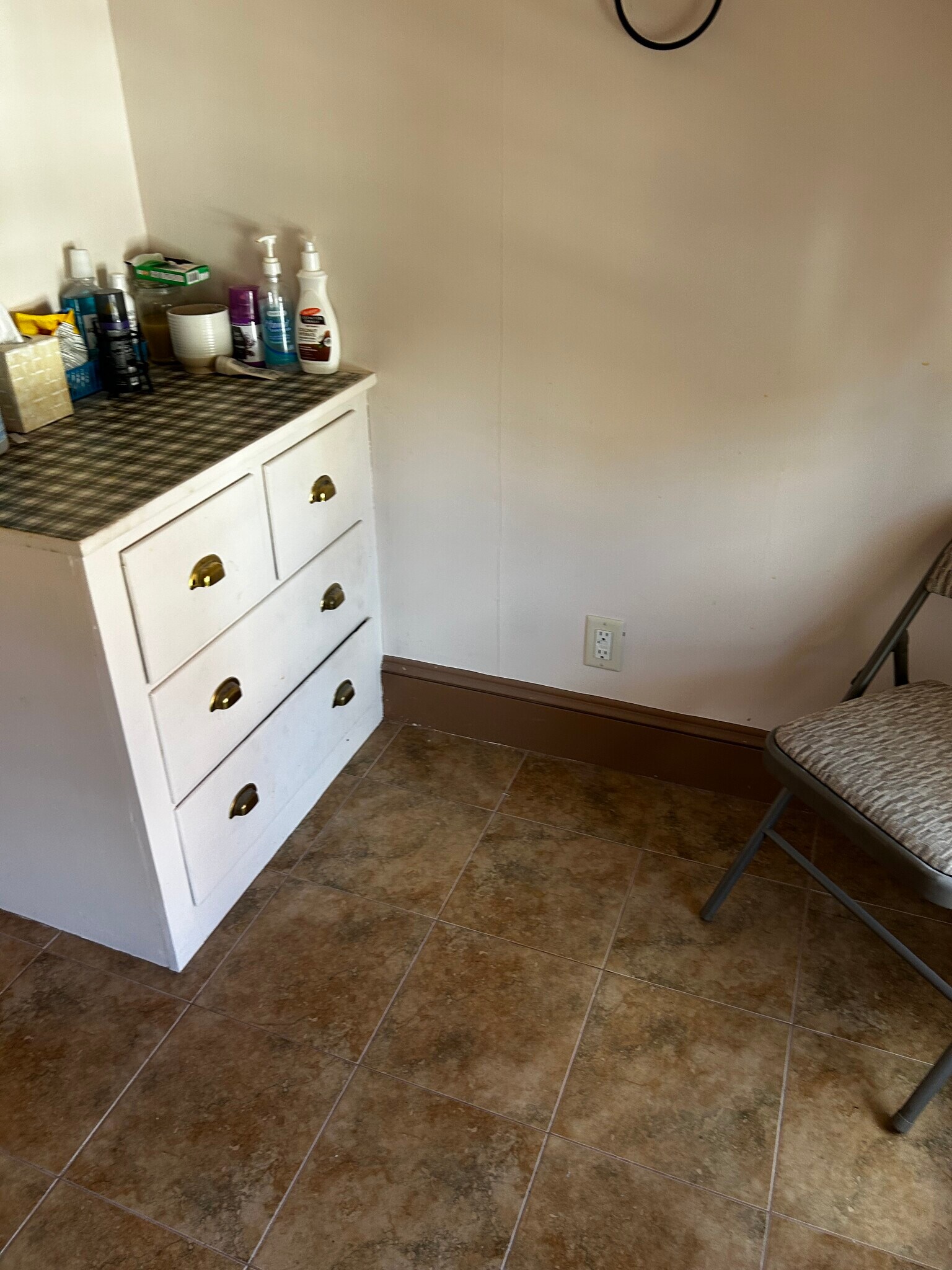 Building Photo - 176 Brush Hill Rd