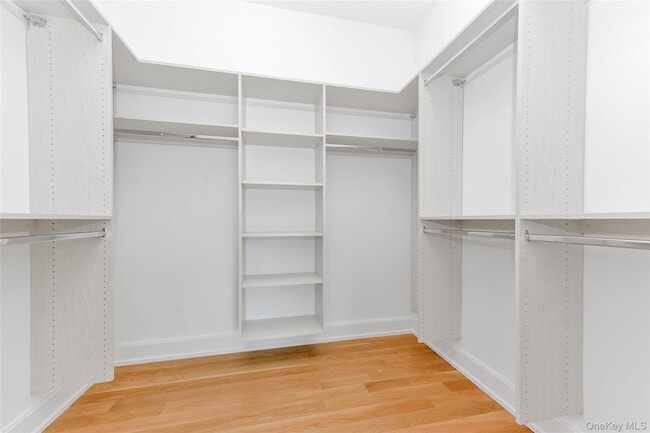 Building Photo - 601 Grist Mill Cir