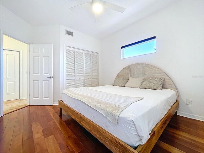 Building Photo - 8485 Blind Pass Dr