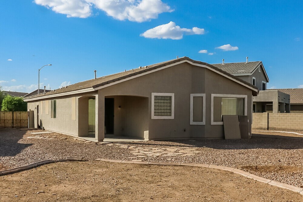 Building Photo - 22401 N 102nd Ln