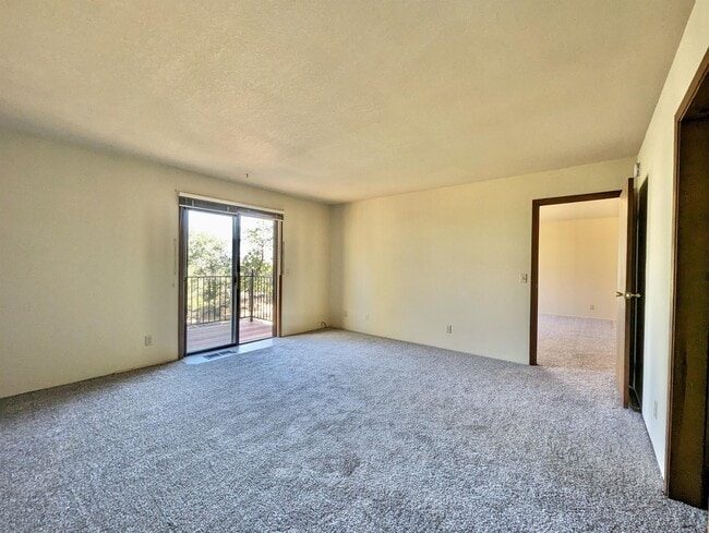 Building Photo - 16481 Tony Ct