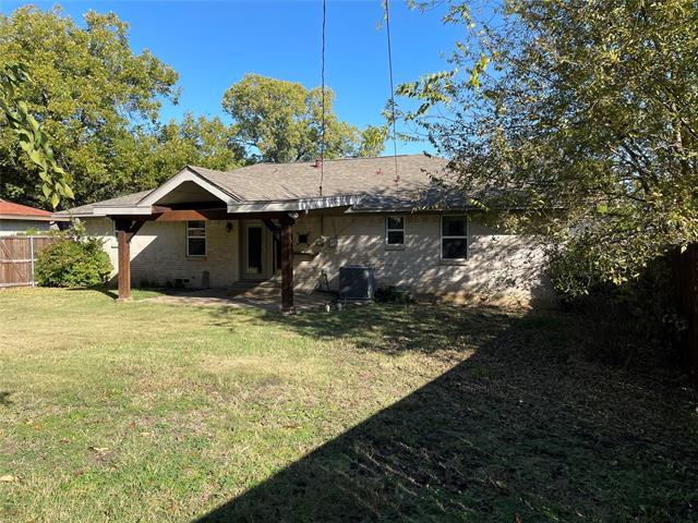 Building Photo - 405 Ola Ln