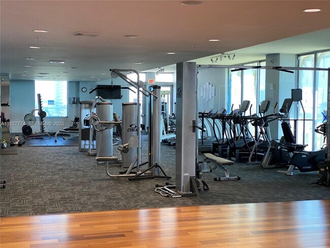 Building Photo - 7901 Hispanola Ave