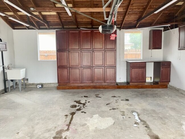 Building Photo - Completely Renovated Clairemont Home