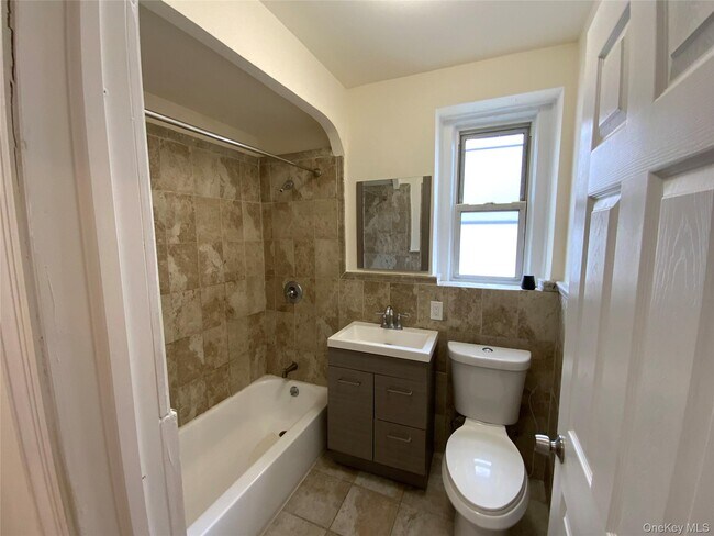 Building Photo - 1 S Broadway