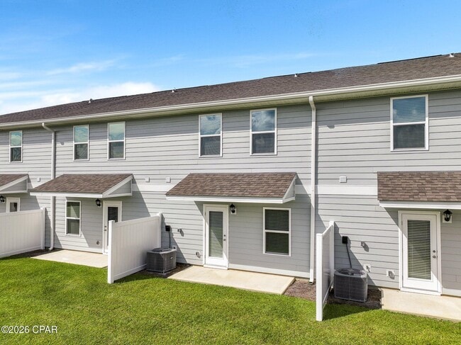 Building Photo - 1724 Jakes Dr