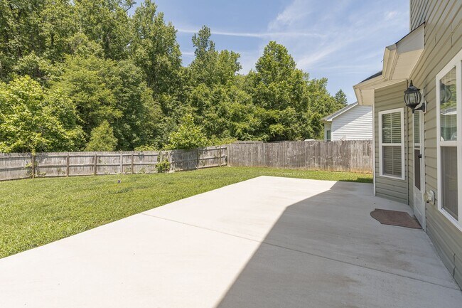 Building Photo - 5907 Landerwood Dr