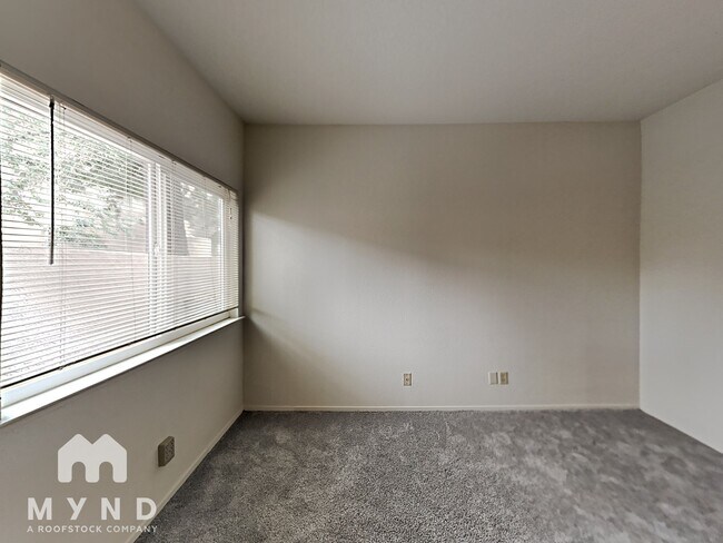 Building Photo - 2511 Fulton Square Ln