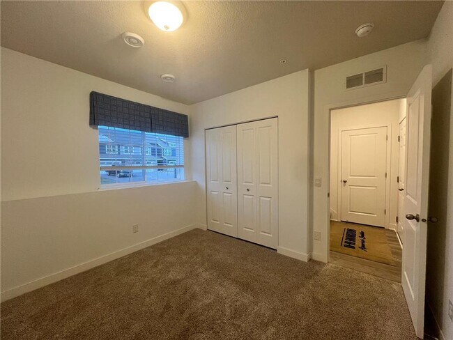 Building Photo - 3045 125th Ln NE