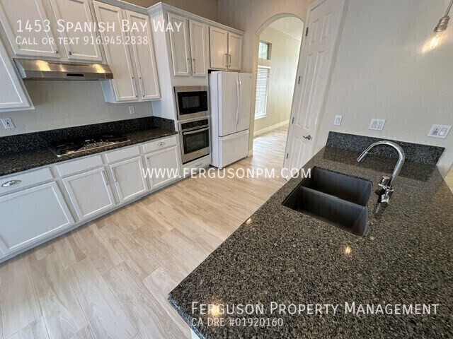Building Photo - 1453 Spanish Bay Way