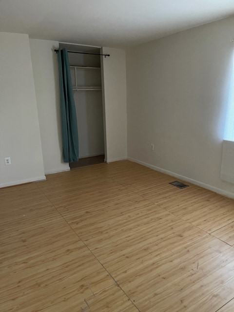 Building Photo - 8000 Jinetes Ct