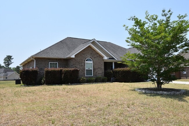 Building Photo - House for Rent