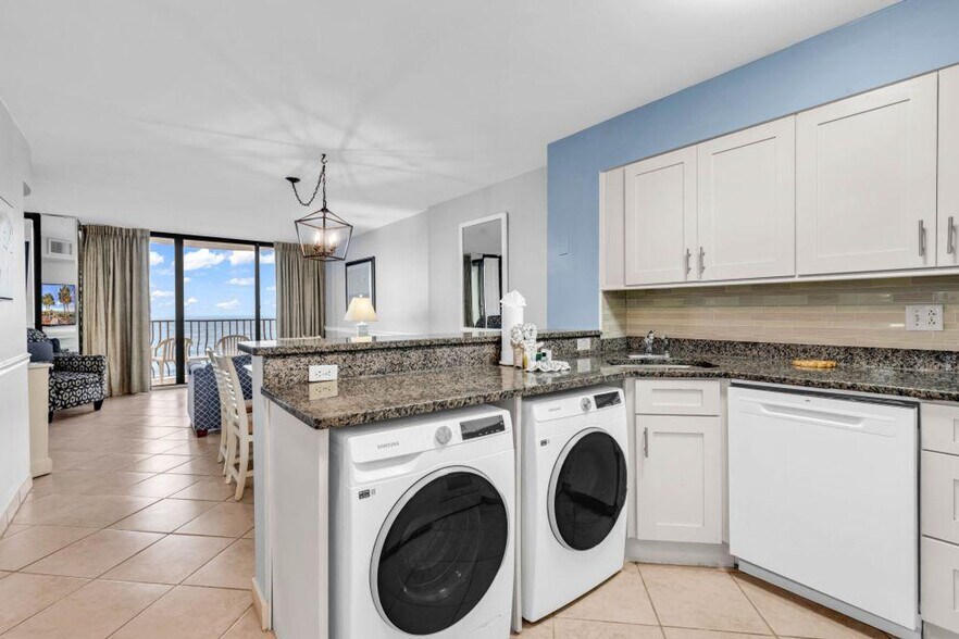 Building Photo - 2500 N Ocean Blvd