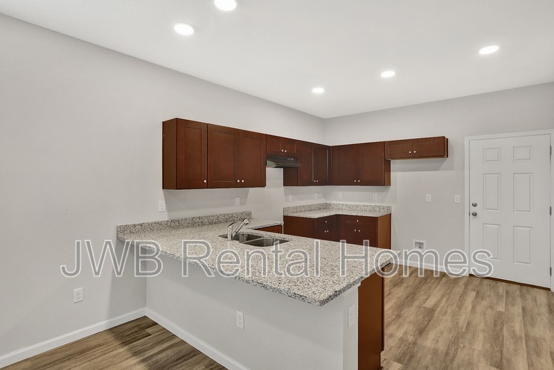 Building Photo - 963 Palmetto St