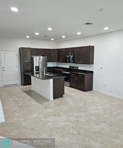 Building Photo - 5300 Thatcher Ct