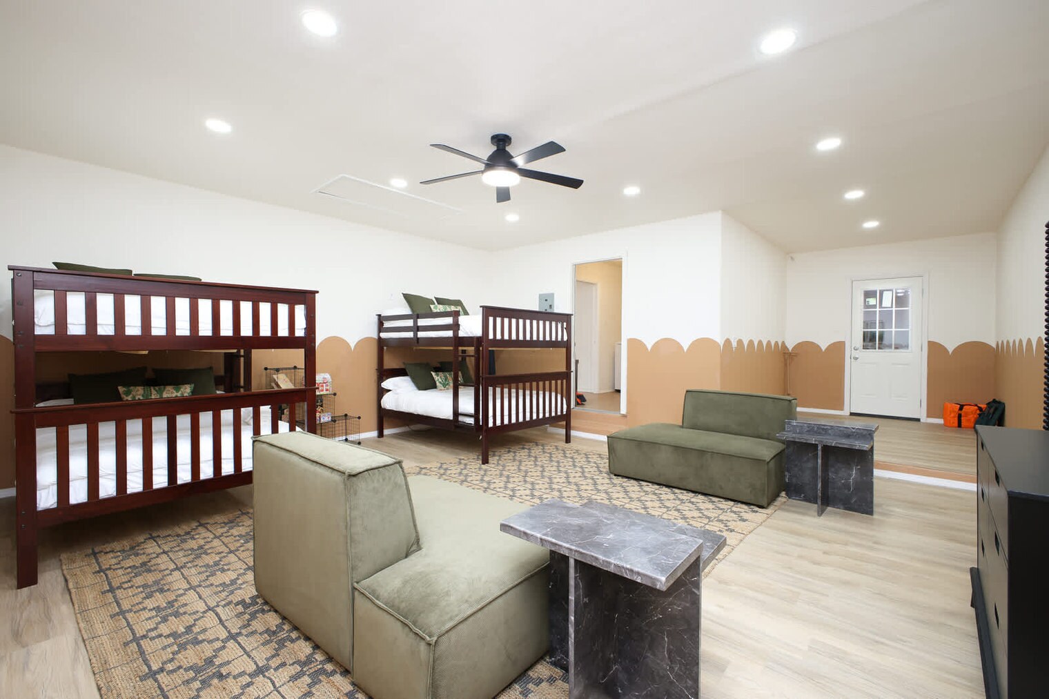 Building Photo - 2751 Forest Spur