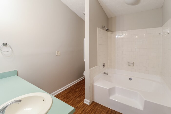 Building Photo - 107 Summerfield Dr