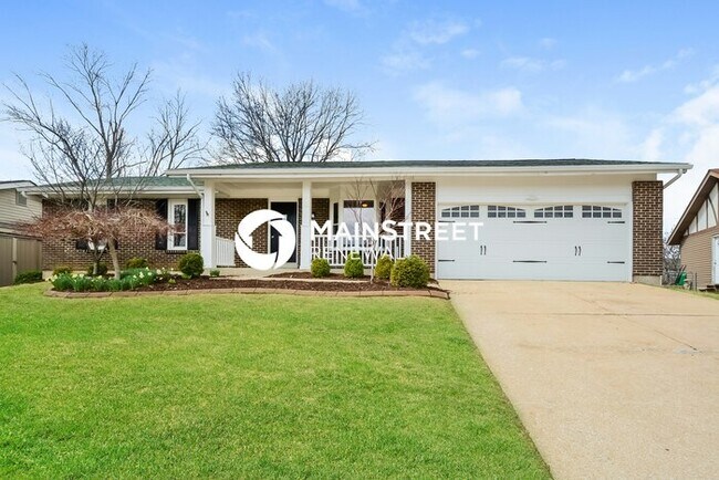 Building Photo - 3 Bedroom Pet-Friendly Home in ST CHARLES, MO with Main Street Renewal