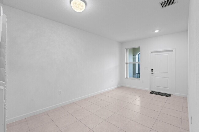 Building Photo - 5515 NW 27th St