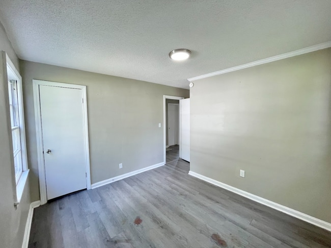 Building Photo - Updated 3-Bedroom, 2-Bath Home in Decatur, AL