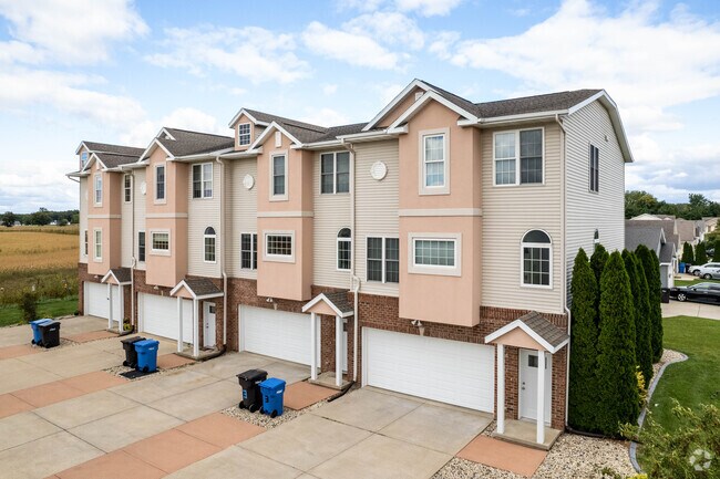 Primary Photo - 307 Douglas Dr