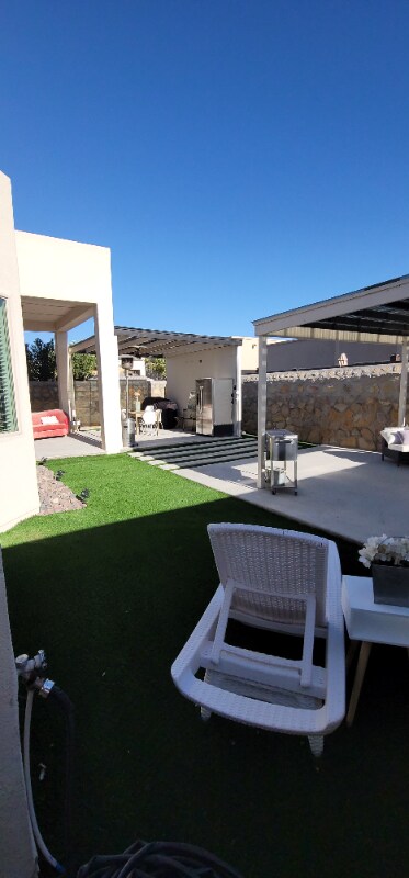 Building Photo - 12604 Josie Tinajero Ave