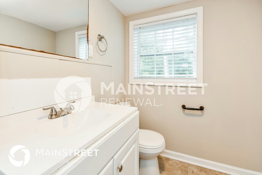 Building Photo - 236 E Haven Dr