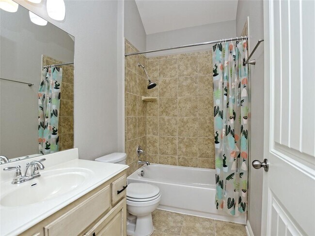 Building Photo - 2508 Hilltop Divide Ln