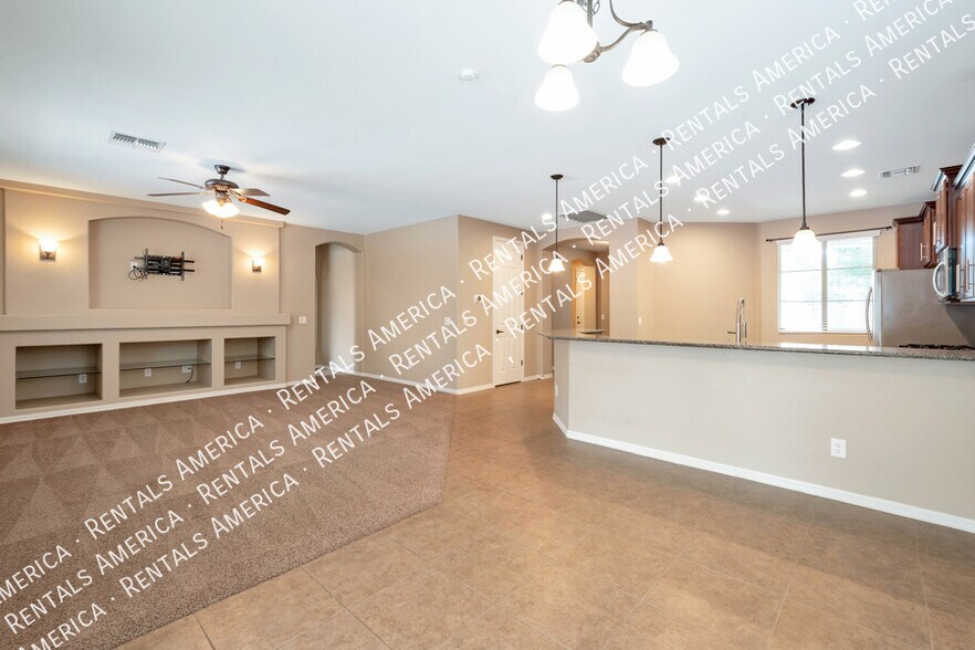 Building Photo - 274 W Sweet Shrub Ave