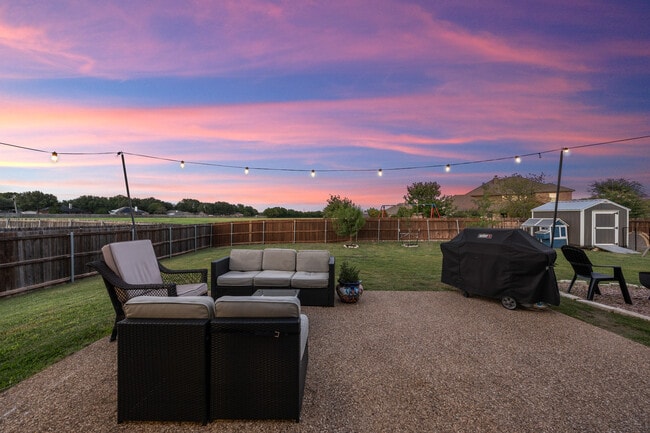 Building Photo - 1074 Waverly Dr